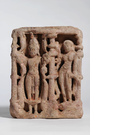 Fragment eines Schmuckrahmens um eine Surya-Figur